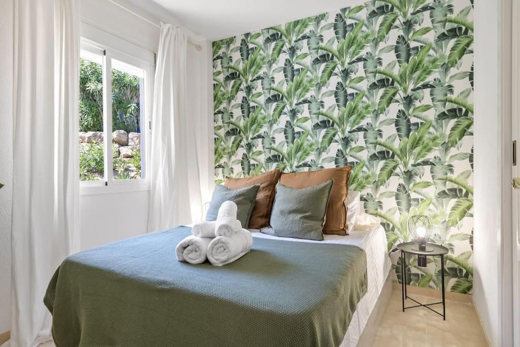 Beautiful 3 Bed Stylish & Cozy Apartment - Susanna Suite Mijas Exterior photo